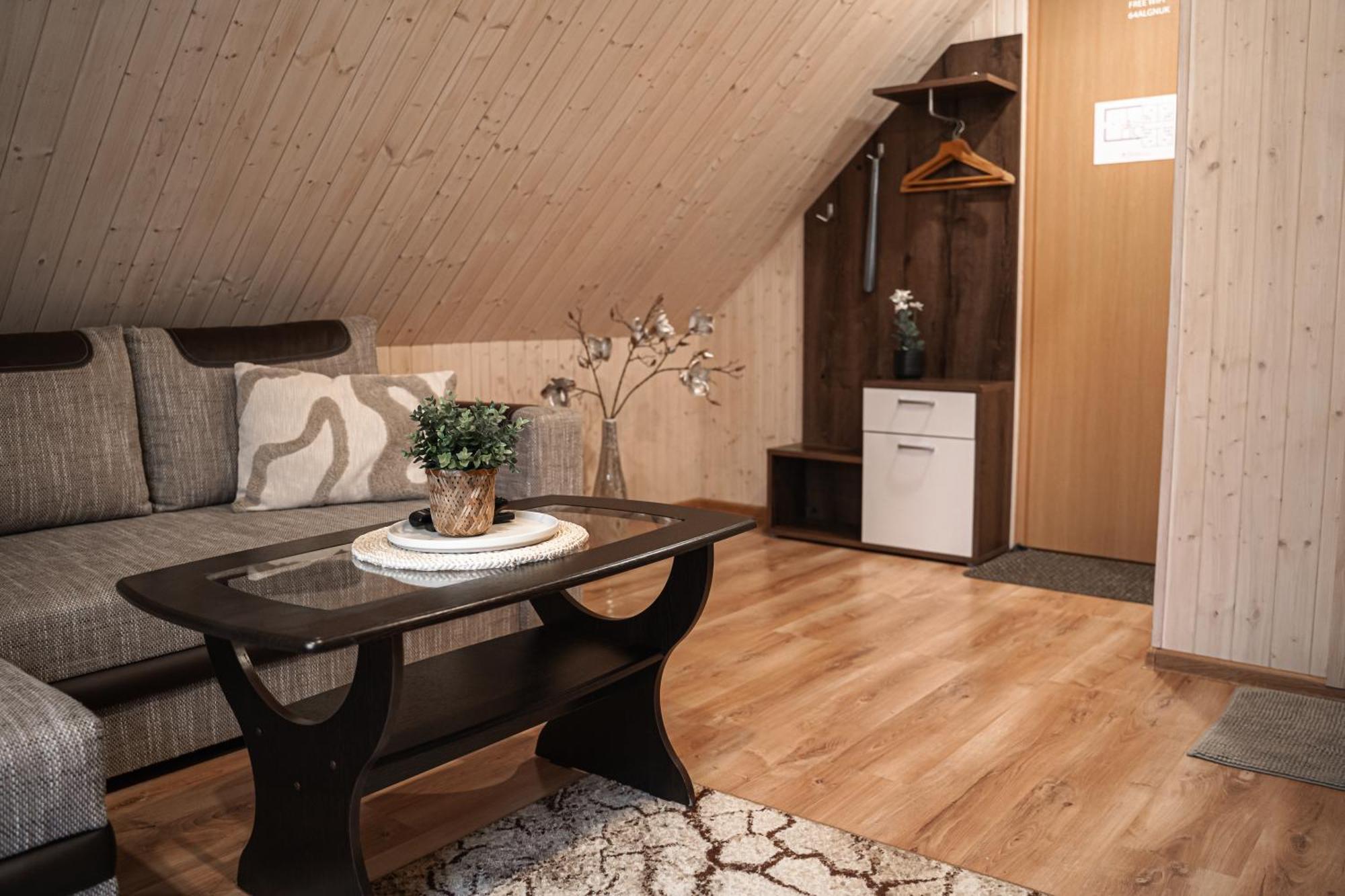 Aare Accommodation Valga Exterior foto